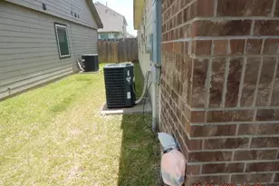 4516 Danielle Gdns Ln, Conroe, TX 77304 - Photo 4