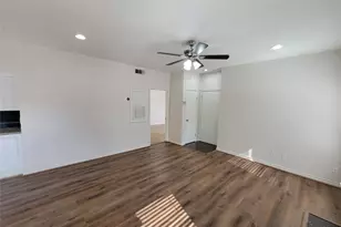 2025 Augusta Dr, Houston, TX 77057 - Photo 12