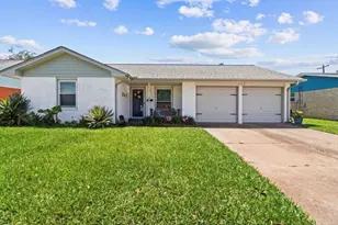 2805 Pine St, Galveston, TX 77551 - Photo 1