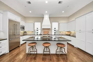 852 Dunleigh Meadows Ln, Houston, TX 77055 - Photo 16