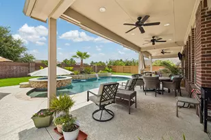 10835 Paula Bluff Ln, Cypress, TX 77433 - Photo 2