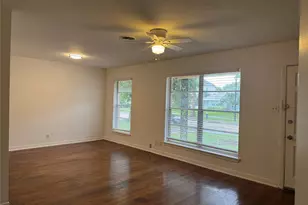4013 Newshire Dr, Houston, TX 77025 - Photo 4
