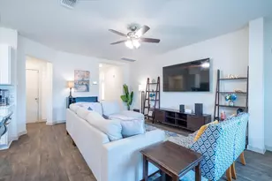 201 Elm Crk Dr, Hutto, TX 78634 - Photo 8