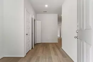 4511 Pinehurst Trce Dr, Pinehurst, TX 77362 - Photo 4