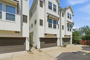 2057 Sherwood Forest St, Houston, TX 77043 - Photo 2