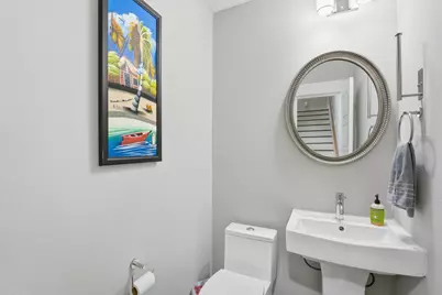 2057 Sherwood Forest Street, Houston, TX 77043 - Photo 12