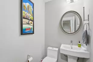 2057 Sherwood Forest St, Houston, TX 77043 - Photo 12