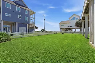 21233 Gulf Dr, Galveston, TX 77554 - Photo 24