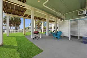 21233 Gulf Dr, Galveston, TX 77554 - Photo 22