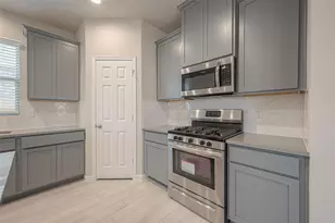 13314 Prado Ridge Ln, Rosharon, TX 77583 - Photo 8