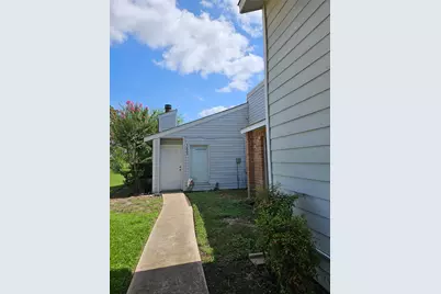 7832 Green Lawn Drive #7832, Houston, TX 77088 - Photo 2