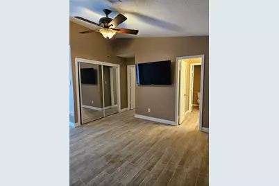7832 Green Lawn Drive #7832, Houston, TX 77088 - Photo 6