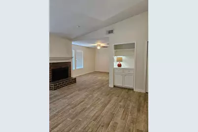 7832 Green Lawn Drive #7832, Houston, TX 77088 - Photo 10