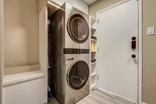 4641 Wild Indigo St, Houston, TX 77027 - Photo 16