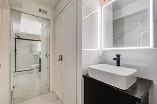 4641 Wild Indigo St, Houston, TX 77027 - Photo 10