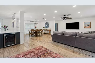 2314 Droxford Drive, Houston, TX 77008 - Photo 12