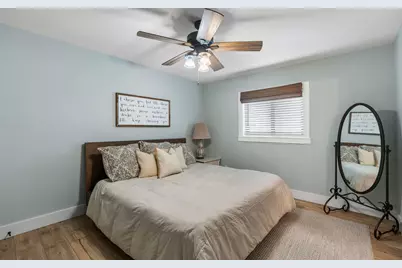 2314 Droxford Drive, Houston, TX 77008 - Photo 14