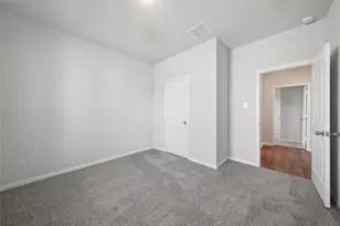 511 Johnson St, Dayton, TX 77535 - Photo 18