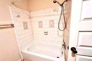 7754 Bunker Wood Ln, Houston, TX 77086 - Photo 12