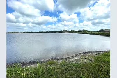 912 Wagon Wheel Trail, Angleton, TX 77515 - Photo 8