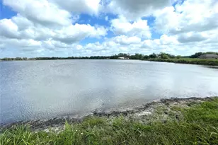 912 Wagon Wheel Trail, Angleton, TX 77515 - Photo 8