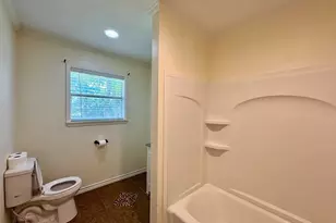 605 Parkway St, Crockett, TX 75835 - Photo 8