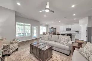 14010 Juniper Pt Ln, Conroe, TX 77384 - Photo 10