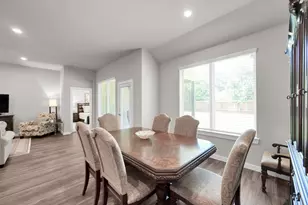 14010 Juniper Pt Ln, Conroe, TX 77384 - Photo 12