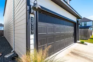 2919 Crown Gate Dr, Houston, TX 77047 - Photo 4