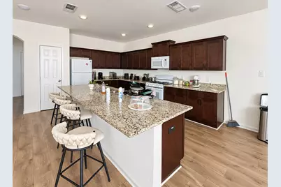 11115 Beverley Park Street, Sugar Land, TX 77498 - Photo 4