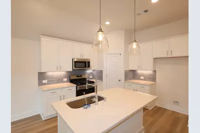 715 Michelia Street, Magnolia, TX 77354 - Photo 2