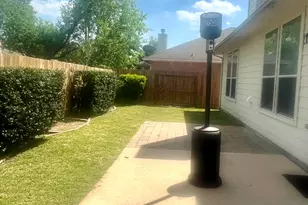 16315 Woma Ct, Sugar Land, TX 77498 - Photo 2