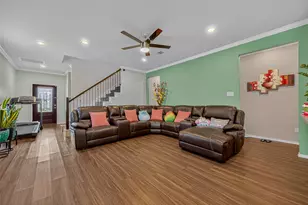 9253 Inland Leather Ln, Conroe, TX 77385 - Photo 4