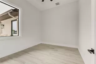 2044 Pebble Bnd Dr, College Station, TX 77845 - Photo 14