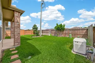 11719 Bollinger Park Ct, Houston, TX 77047 - Photo 6