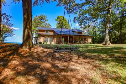 169 Cheyenne, Zavalla, TX 75980 - Photo 1