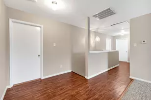 11019 Cayman Mist Dr, Houston, TX 77075 - Photo 16