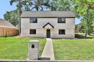 101 April Point Pl, Conroe, TX 77356 - Photo 2