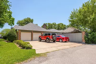1517 19th Avenue N, Texas City, TX 77590 - Photo 32