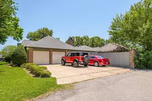 1517 19th Ave N, Texas City, TX 77590 - Photo 32