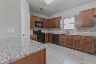 4834 Hollow Hook Rd, Houston, TX 77041 - Photo 8