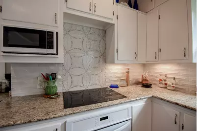 210 W Calhoun Street, El Campo, TX 77437 - Photo 20