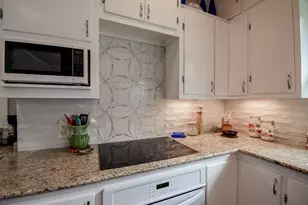 210 W Calhoun St, El Campo, TX 77437 - Photo 20
