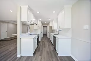 8826 Tanager St, Houston, TX 77036 - Photo 16