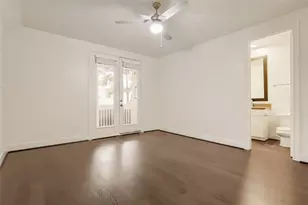 4024 Woodshire Village Estate, Houston, TX 77025 - Photo 12