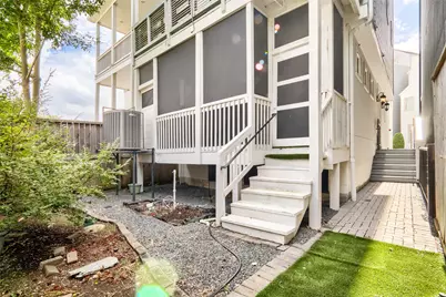 4024 Woodshire Village Estate, Houston, TX 77025 - Photo 28