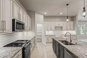 14200 Wallowa Ridge Ln, Conroe, TX 77384 - Photo 10