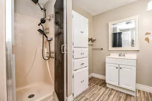 808 Morrell St, Baytown, TX 77520 - Photo 20