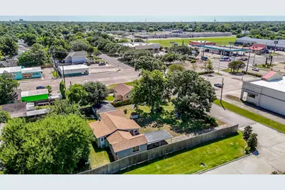 808 Morrell Street, Baytown, TX 77520 - Photo 26