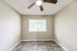4427 Ravine Dr, Friendswood, TX 77546 - Photo 8